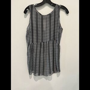 A Pea in the Pod Black & Ivory Geometric Print Sheer Sleeveless Top Blouse Sz S